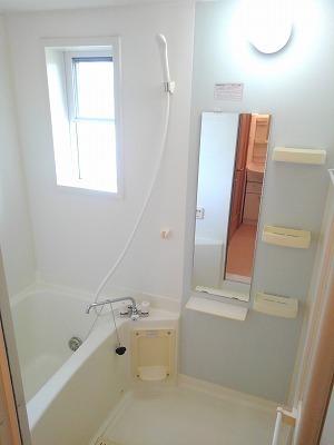 apartment 三野町　下高瀬