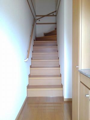 apartment 三野町　下高瀬