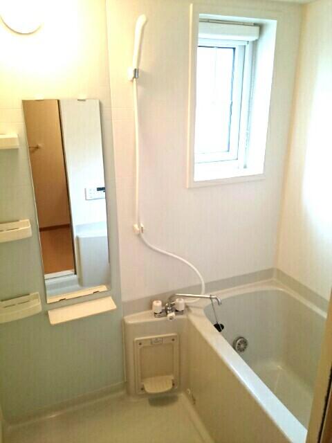 apartment 三野町下高瀬