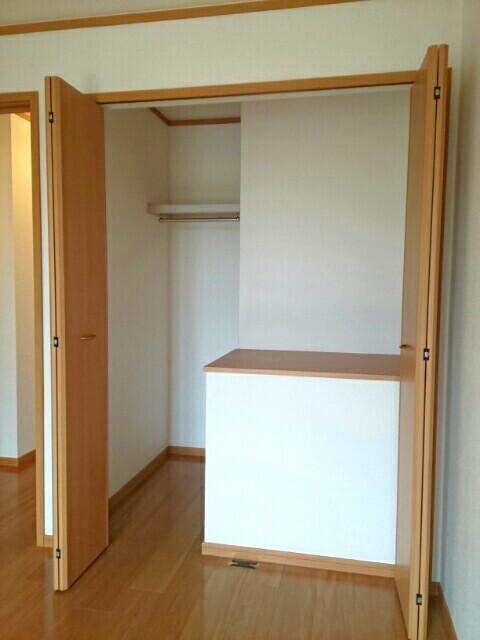 apartment 三野町　下高瀬