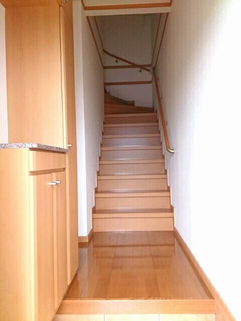 apartment 三野町　下高瀬