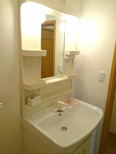 apartment 三野町　下高瀬