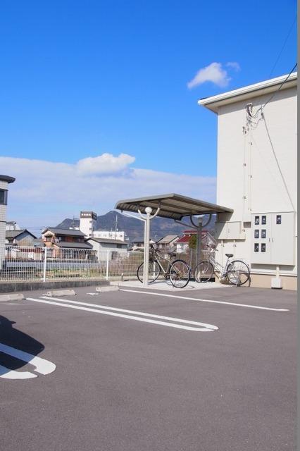 メゾン　ド　クレールＡ（103） 駐車場