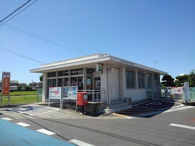 丸亀郡家郵便局：650m