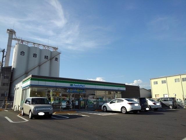 ファミリーマート丸亀港町店：700m