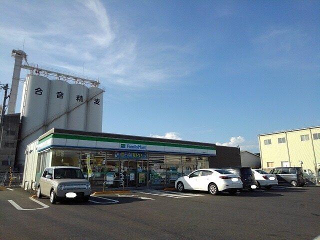 ファミリーマート丸亀港町店：700m