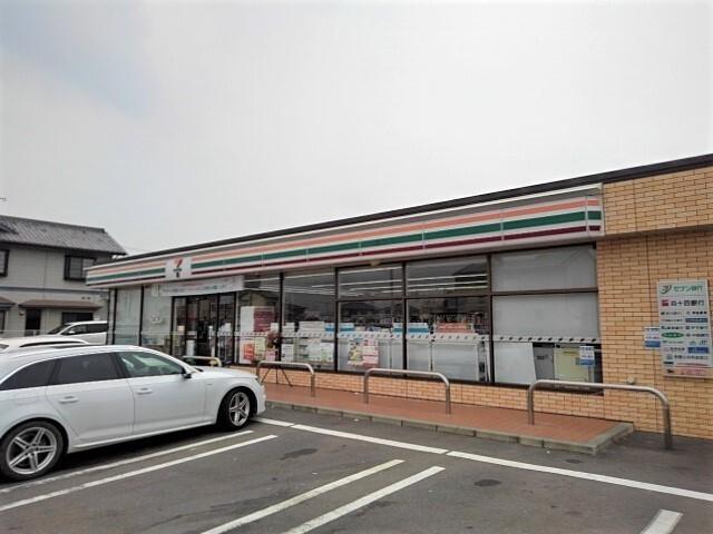 セブンイレブン観音寺三本松町店：200m