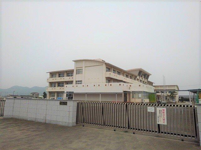 三豊市立下高瀬小学校：550m