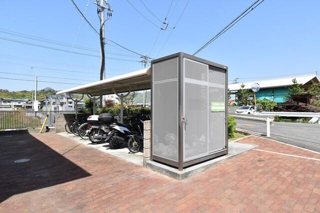 apartment 三本松町１丁目