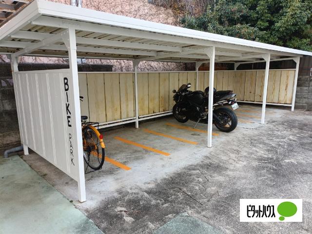 KOTOHIKI WALK 2DK（0202） 駐車場