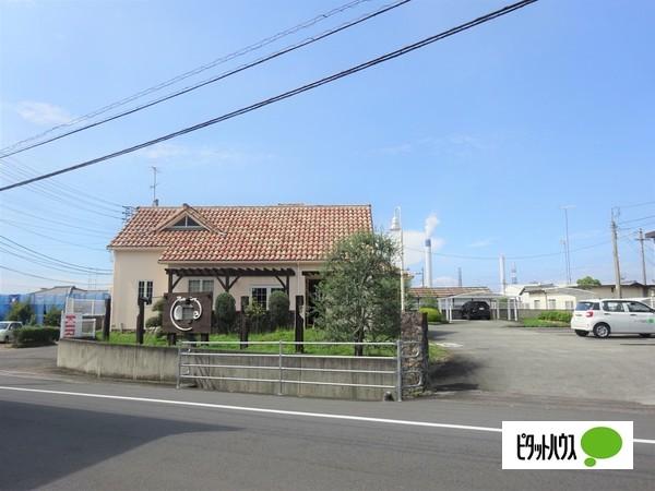 間口も広く車の進入も楽々