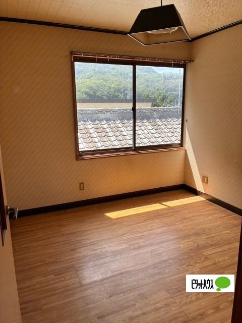 detached 詫間町生里