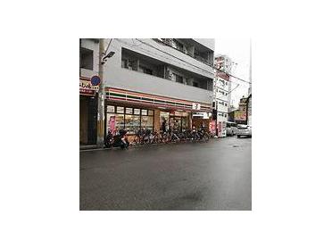 セブンイレブン大阪十三本町1丁目店：180m