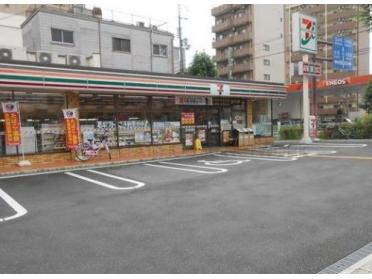 セブンイレブン大阪天神橋8丁目店：190m