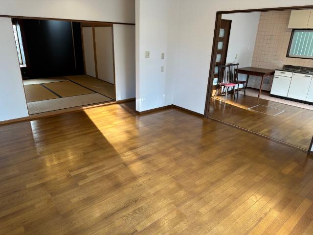 細草1700 リビング