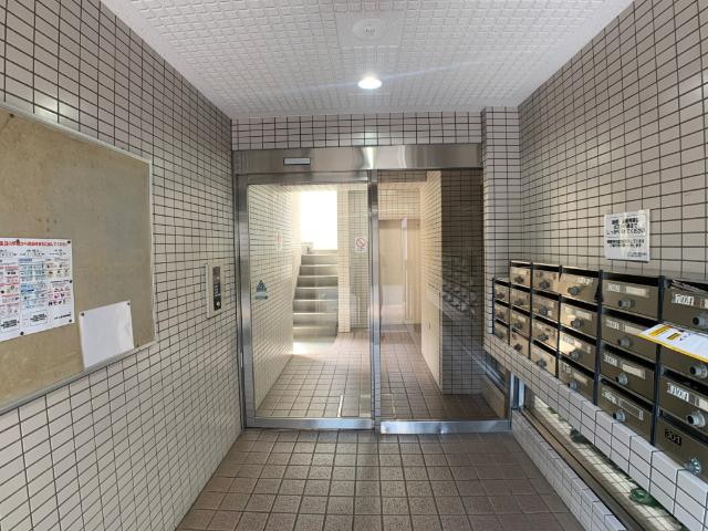 ロザール東千葉480 エントランス