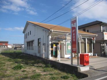 ファミリーマート板野町川端店：1111m