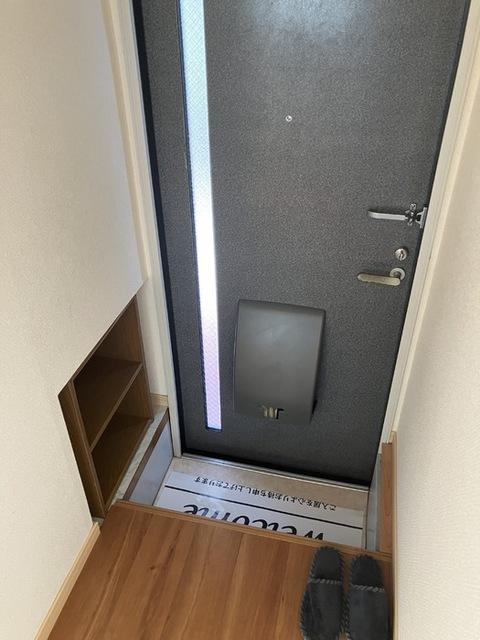 山城ＴＯＣ（102） 玄関