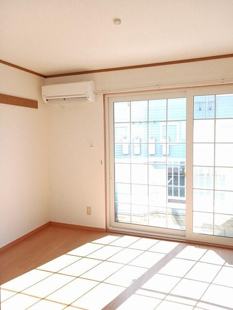 メゾンソレイユ　Ｂ（102） 室内