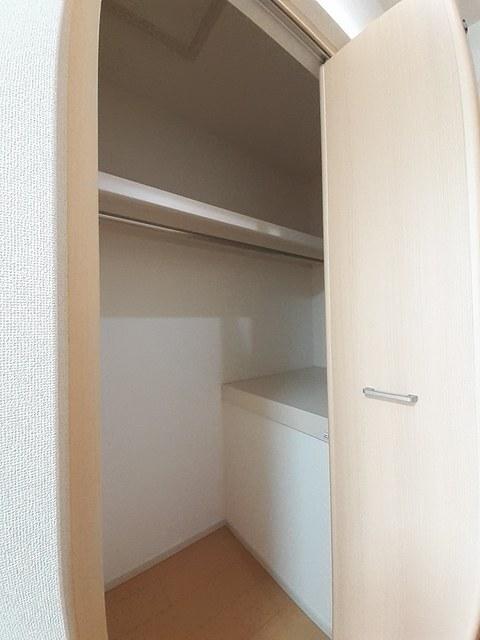フィオーレⅢ（202） 収納