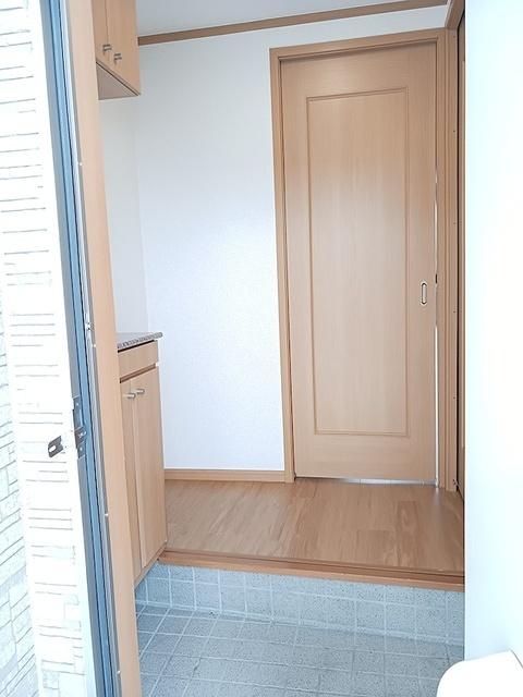 ウェル　メゾン（105） 玄関