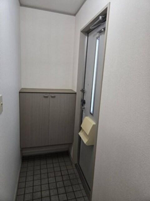 アビタシオン那賀川　B棟（201） 玄関