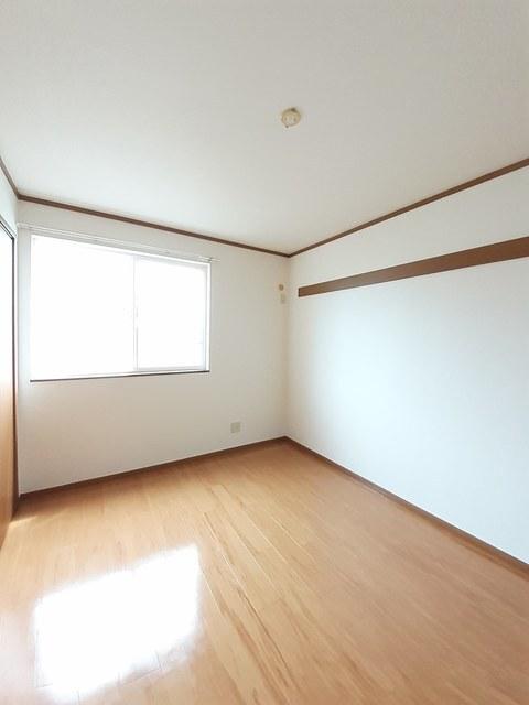 ソレイユ・ルヴァンＢ（102） 室内