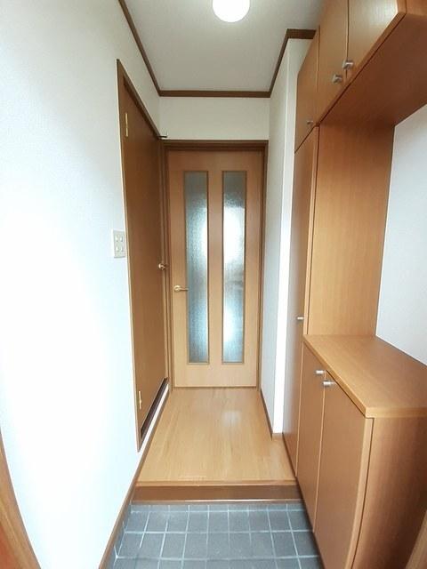 ソレイユ・ルヴァンＢ（102） 玄関
