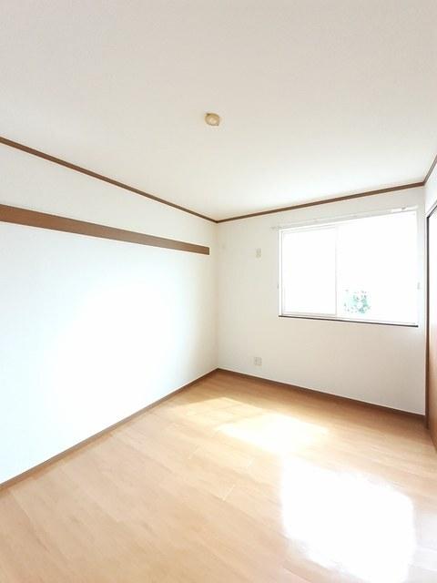 ソレイユ・ルヴァンＡ（105） 室内