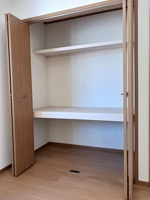 ファー　イースト（101） 収納