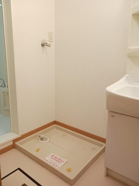 パンタナ−ル（102） 室内