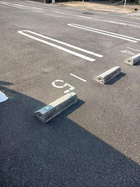 パーク　アクシスオスト　Ｂ（101） 駐車場