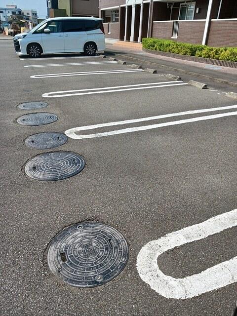 サニースクエアＡ（201） 駐車場