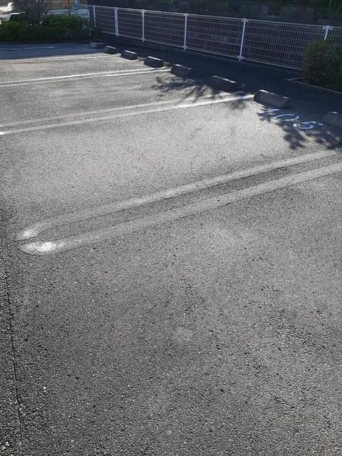 レジデンス・ノンノサン（106） 駐車場