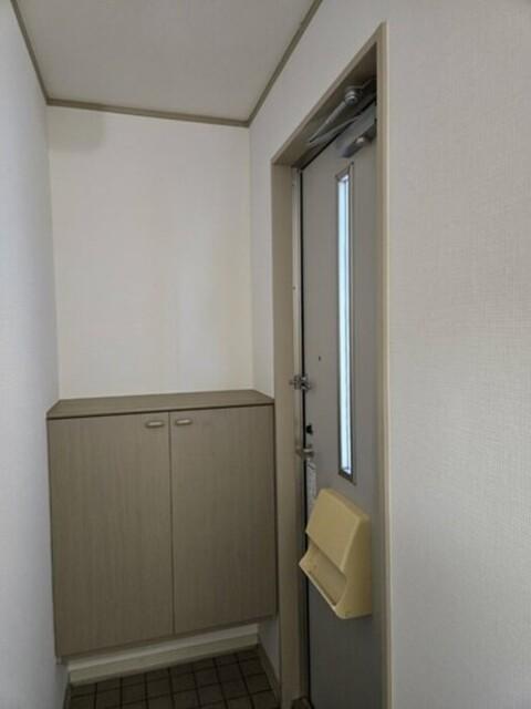 アビタシオン那賀川　A棟（101） 玄関