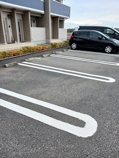 プリマベーラ　Ｄ（103） 駐車場
