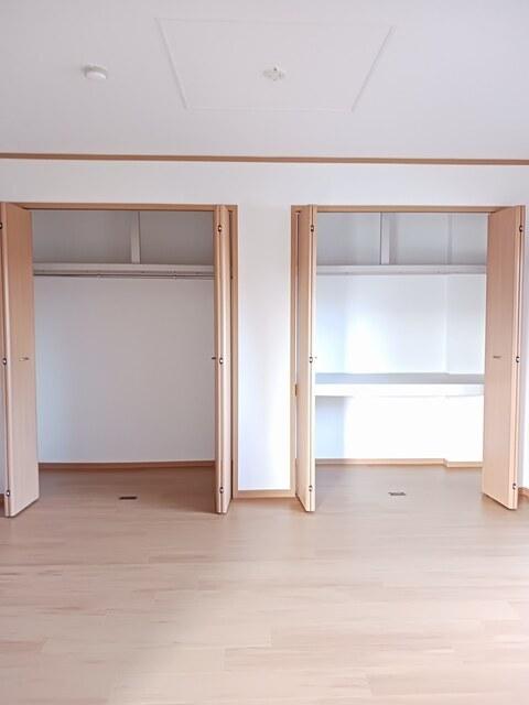 レジデンス・ノンノサン（206） 収納