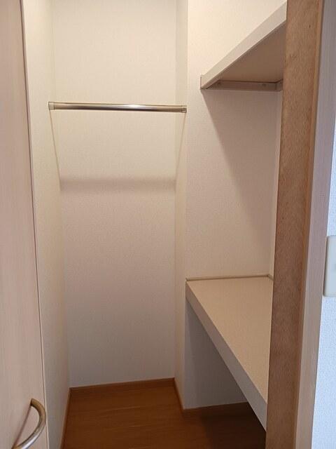 グラン　ベルジュ　Ａ（102） 収納