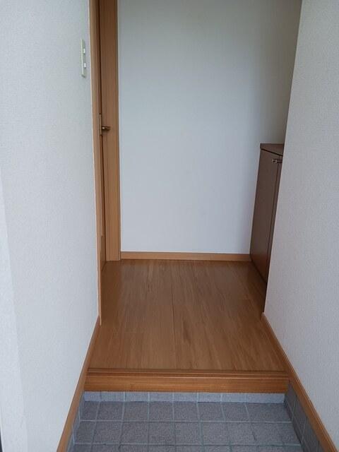 グラン　ベルジュ　Ａ（102） 玄関
