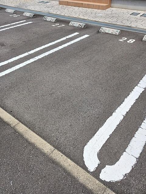 ロータス南島田Ｅ（103） 駐車場