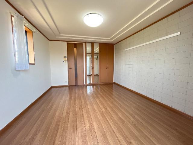 エレガント・ライフ 部屋画像