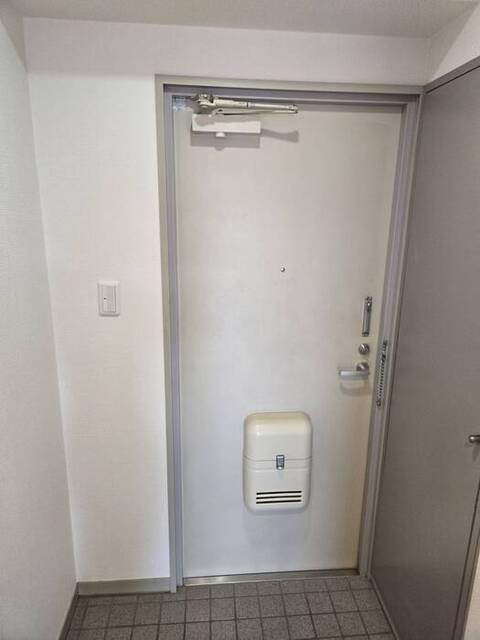 その木ハイツ（203） 玄関