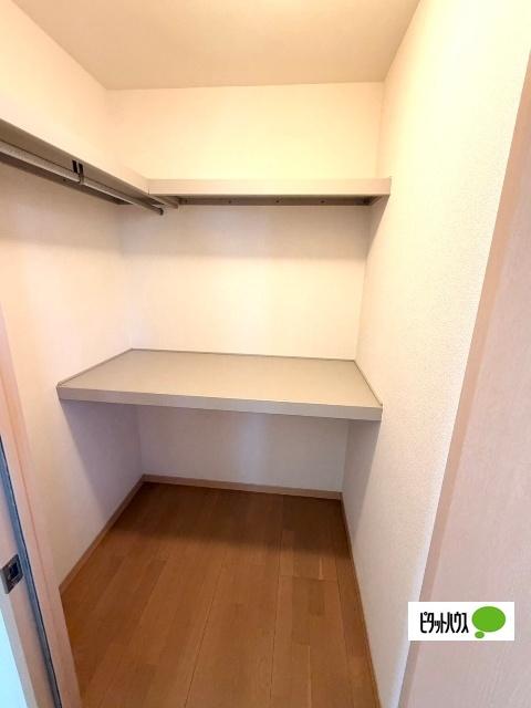 ハミングタウン　Ⅱ（106） 収納