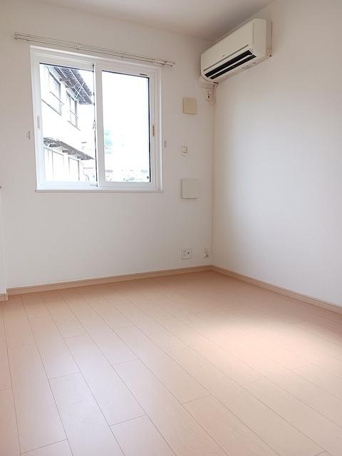 エレガンシア篠原（105） 室内