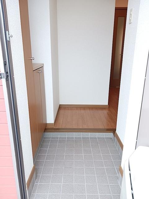 グランディ−ル　Ｈ（103） 駐車場