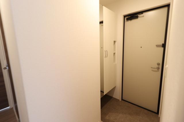 サンセール問屋町（202） 玄関