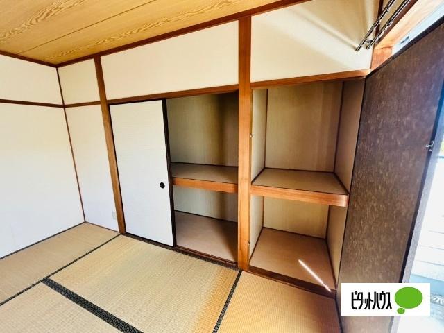 レインボータウン松ノ本（1-1） 収納