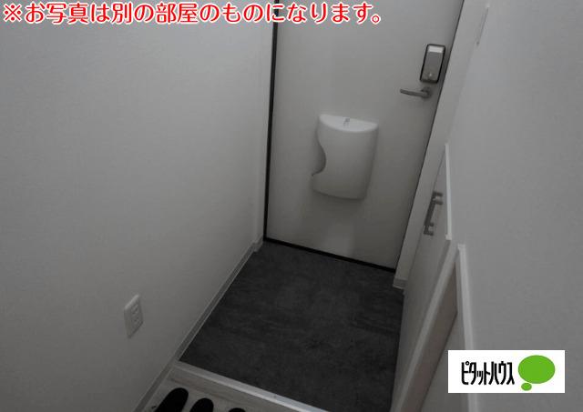 ココカラハウス庄町（C101） 玄関