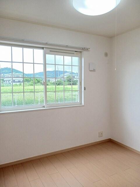 プリマベーラ　Ｂ（103） 室内