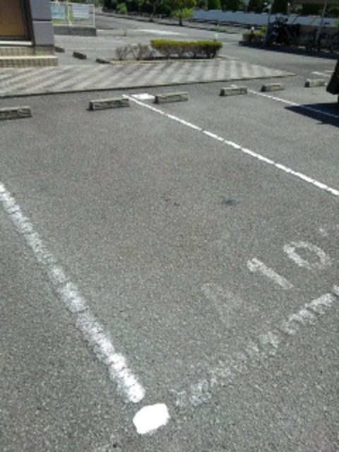 ベルメゾン高島Ｉ（103） 玄関